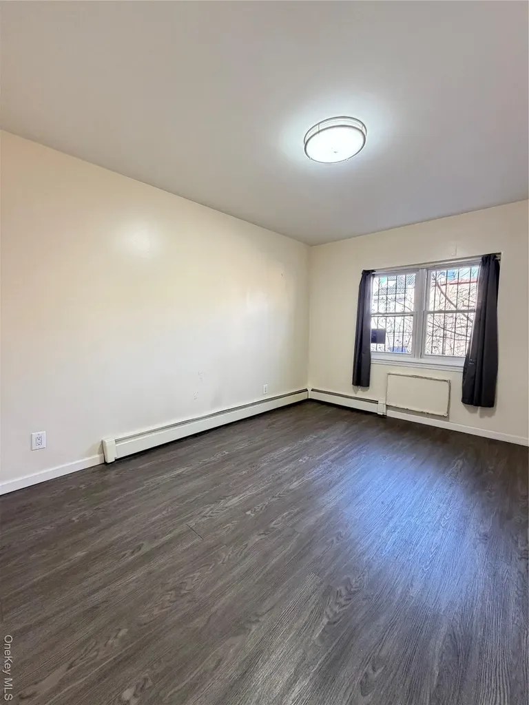 7929 153rd Street Flushing NY 11367