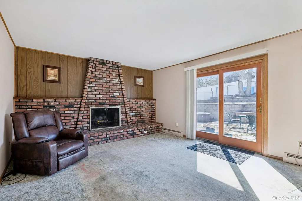 39 Cherry Street Selden NY 11784