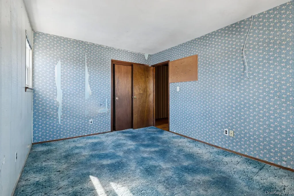 39 Cherry Street Selden NY 11784
