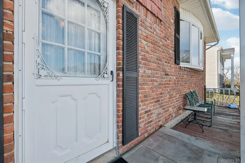 39 Cherry Street Selden NY 11784