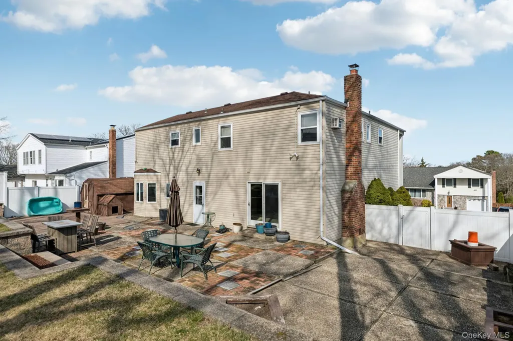 39 Cherry Street Selden NY 11784