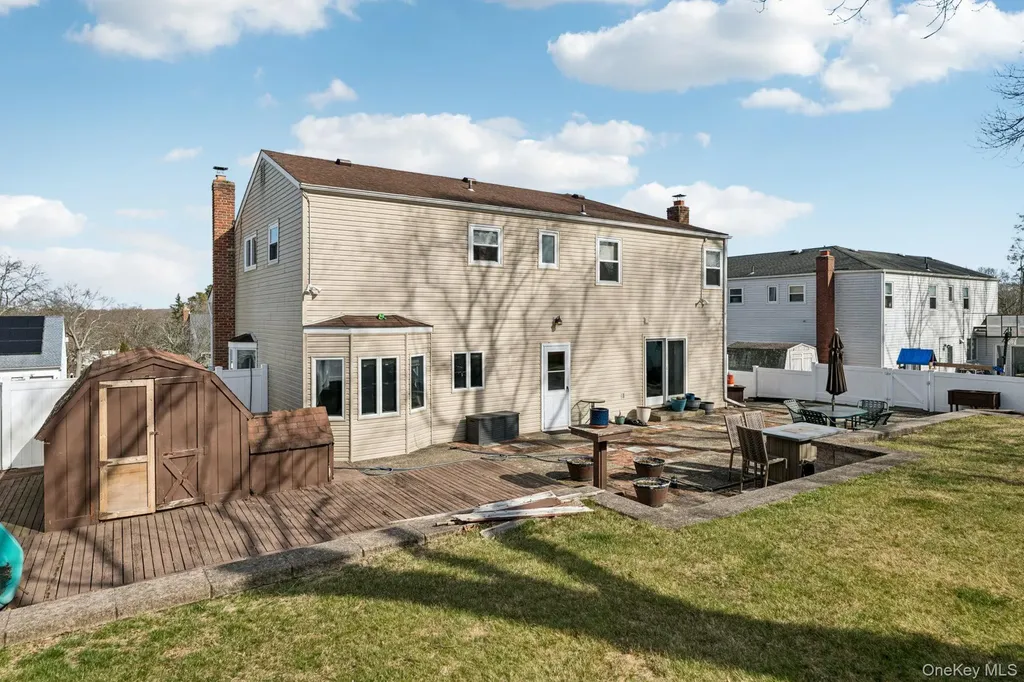 39 Cherry Street Selden NY 11784