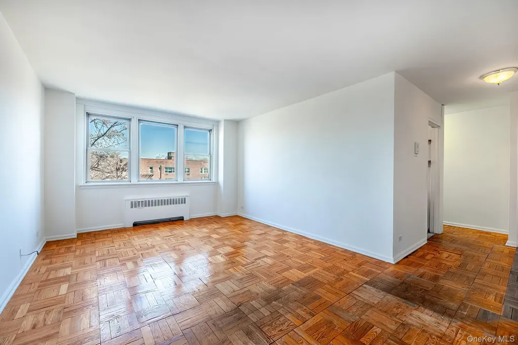 80 Knolls Crescent Bronx NY 10463