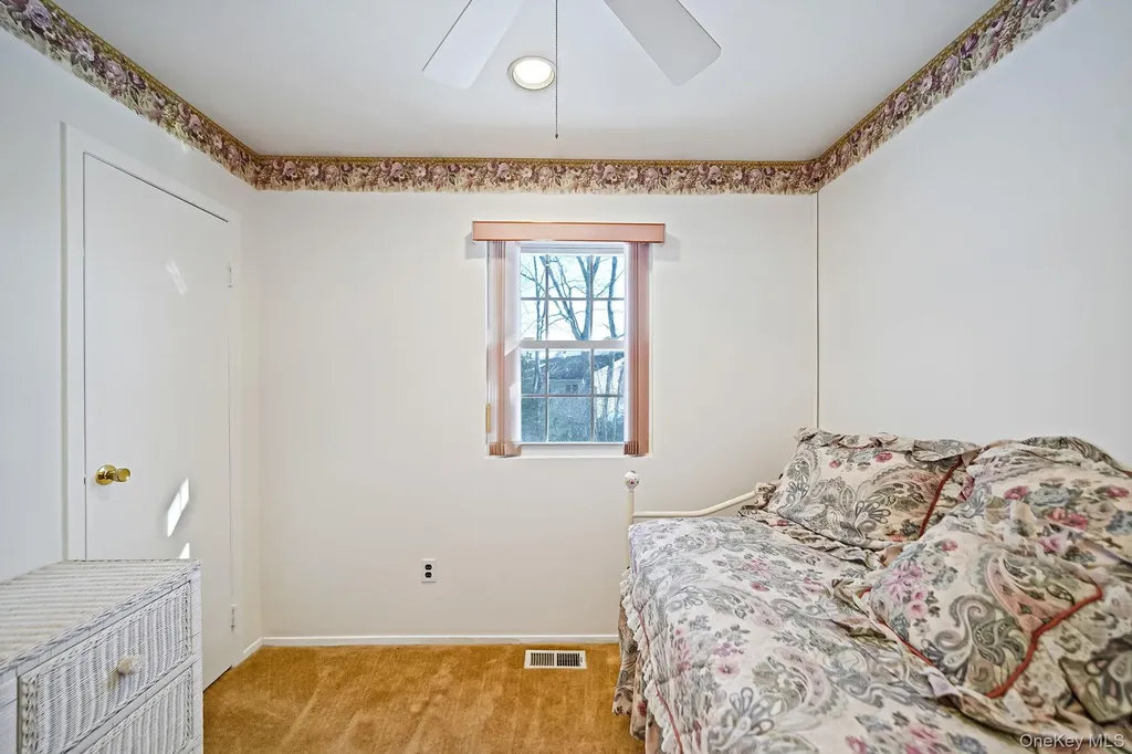 8 Huntington Commons Yaphank NY 11980
