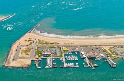 369 Dune Road Hampton Bays NY 11946