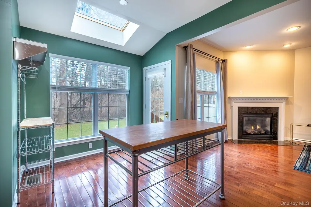 811 Huntington Drive Fishkill NY 12524