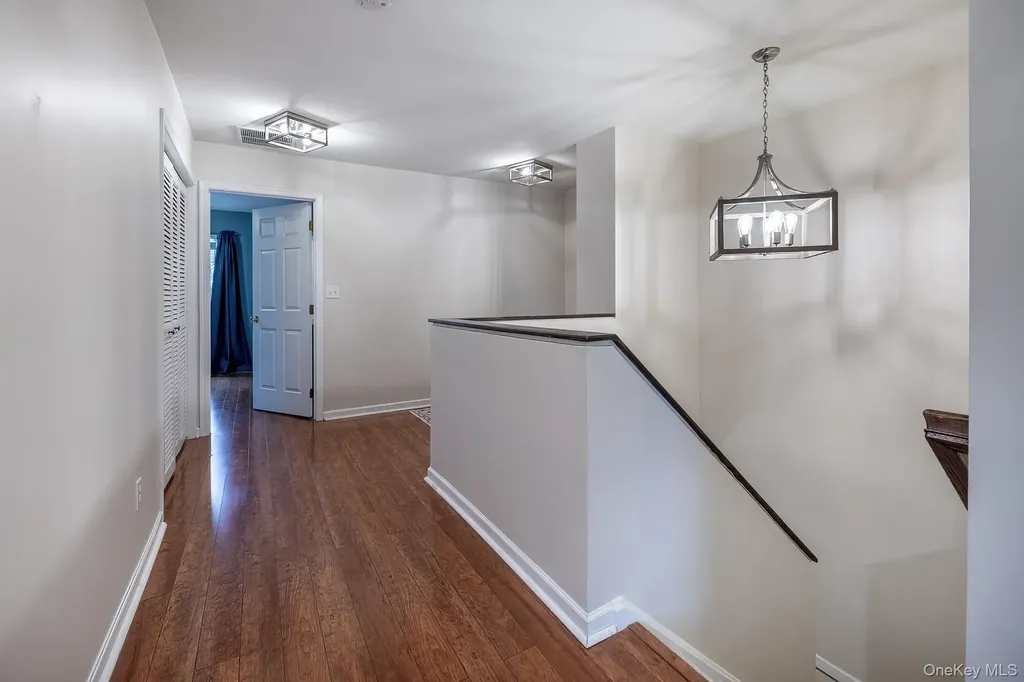 811 Huntington Drive Fishkill NY 12524