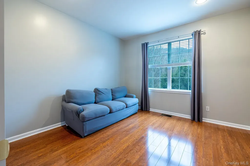811 Huntington Drive Fishkill NY 12524