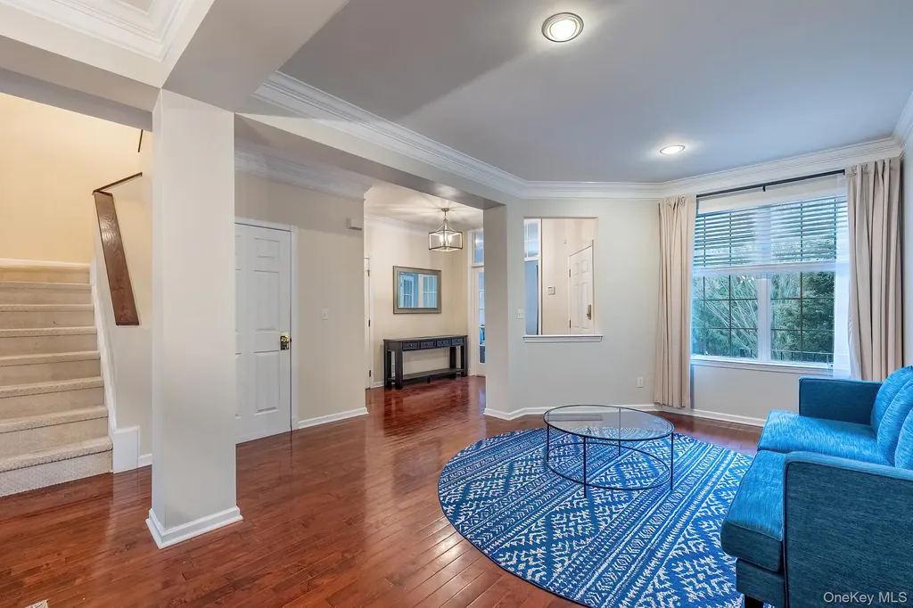 811 Huntington Drive Fishkill NY 12524