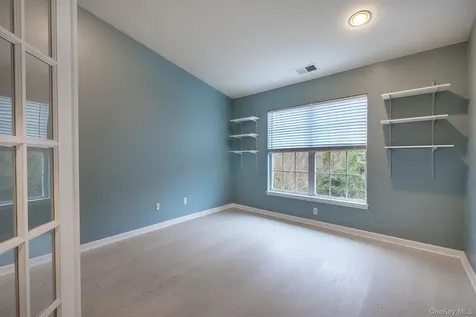 811 Huntington Drive Fishkill NY 12524
