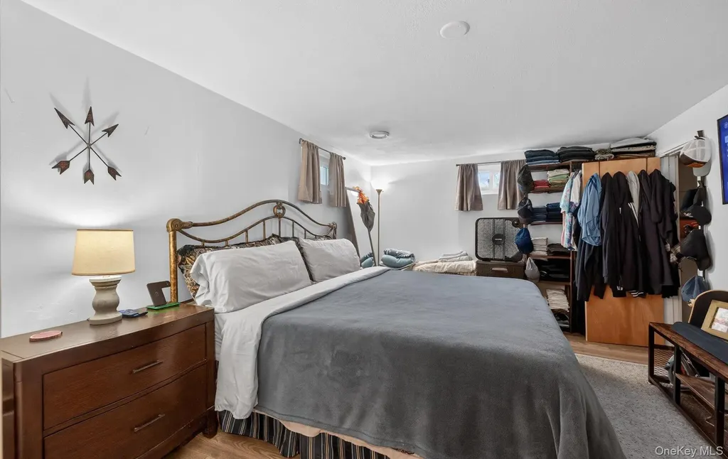8 Duane Drive Ronkonkoma NY 11779