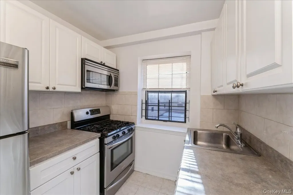 7811 Main Street Flushing NY 11367