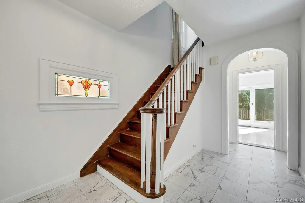 156 Park Drive Eastchester NY 10709
