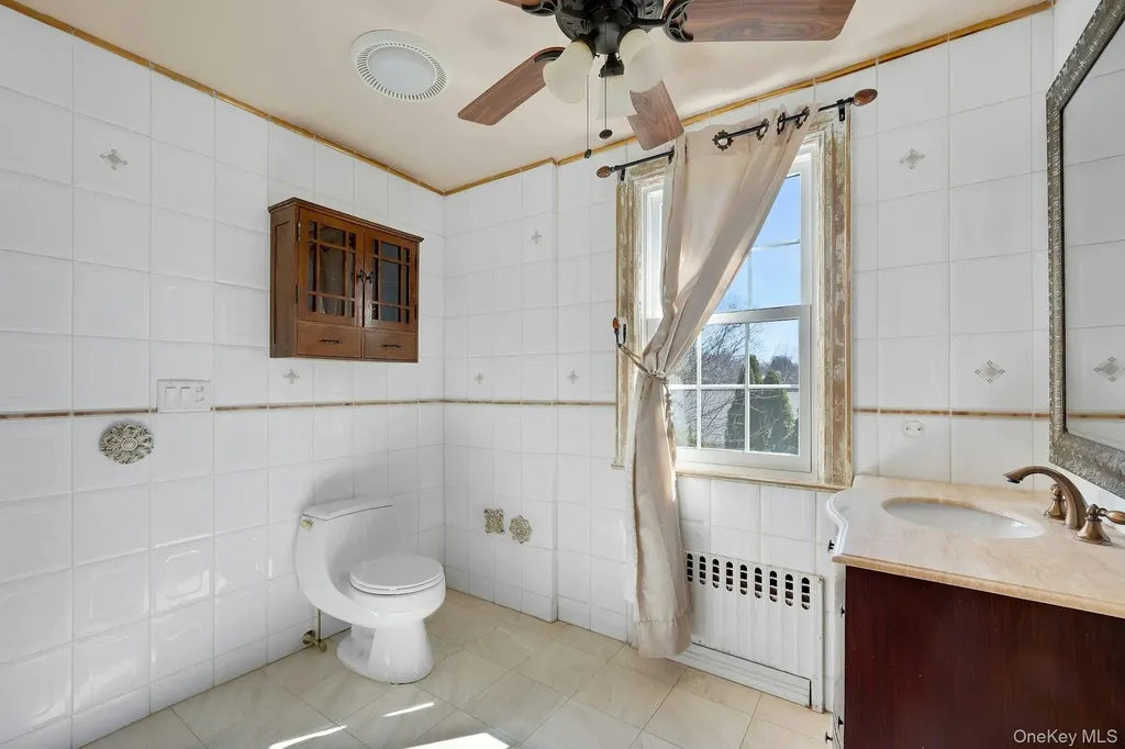 156 Park Drive Eastchester NY 10709