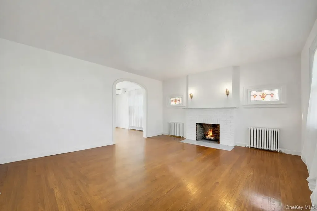 156 Park Drive Eastchester NY 10709