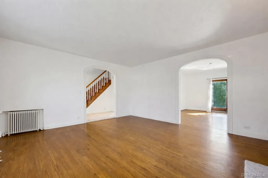 156 Park Drive Eastchester NY 10709