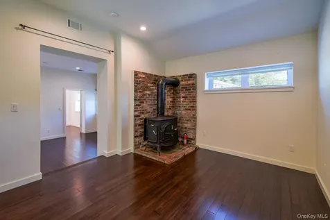 16 Clark Place Mahopac NY 10541
