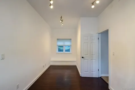 16 Clark Place Mahopac NY 10541