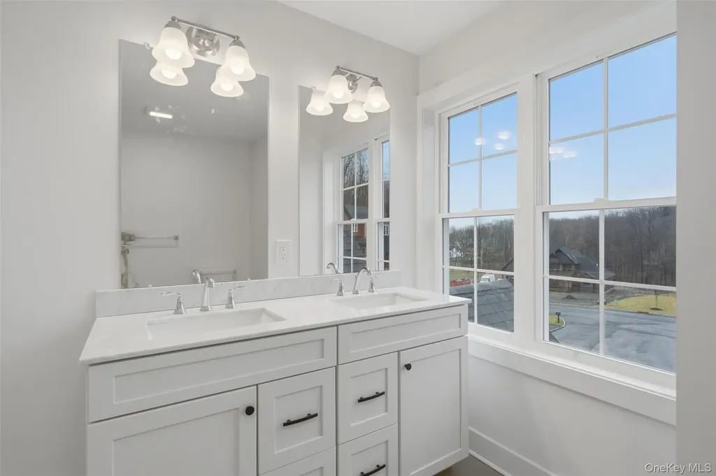 16 Mcdonald Court Cornwall NY 12553