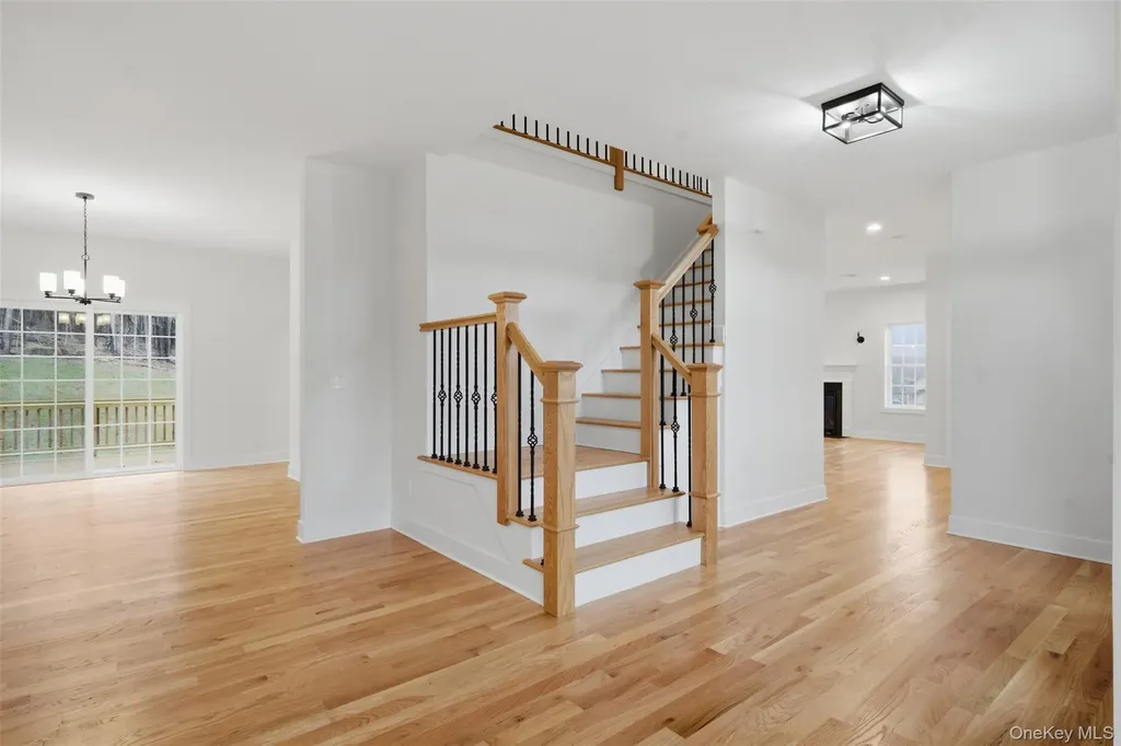 16 Mcdonald Court Cornwall NY 12553