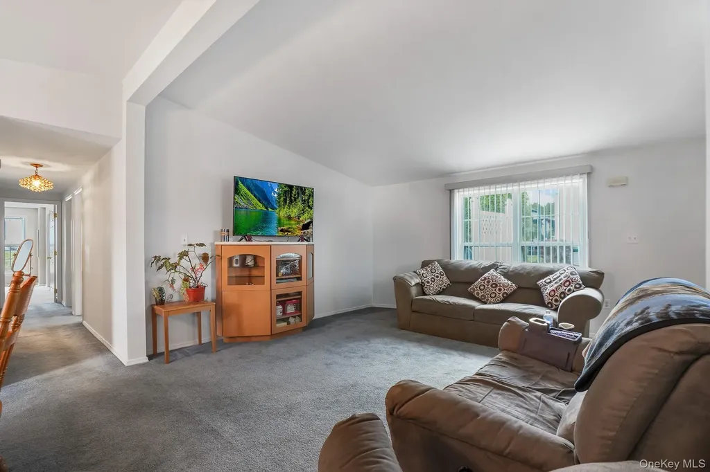 103 Vero Drive Poughkeepsie NY 12603