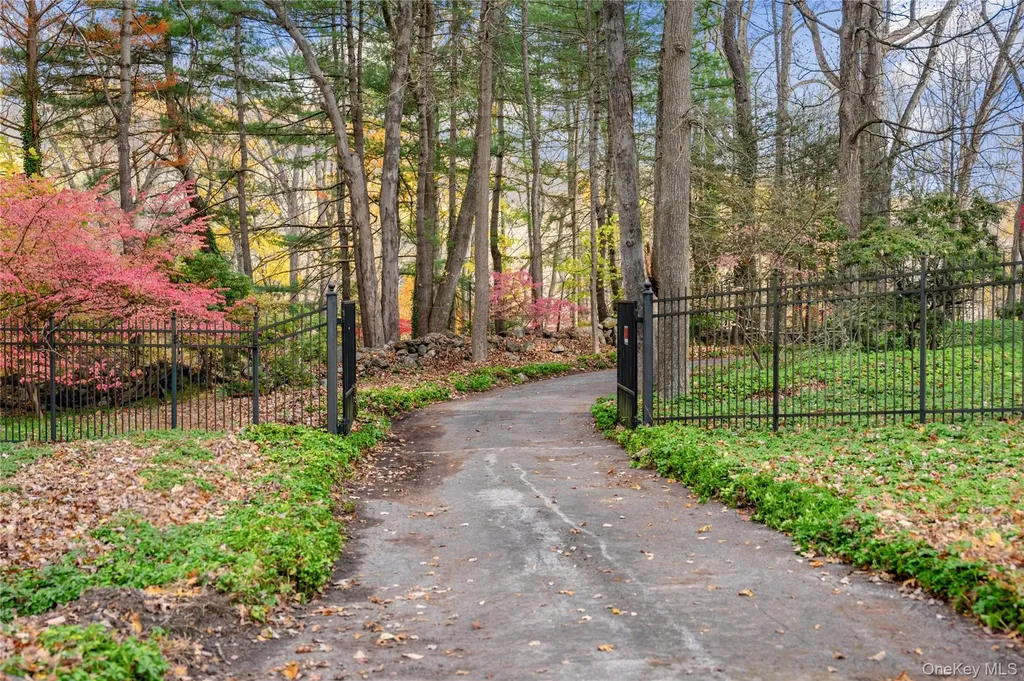115 Old Roaring Brook Road Mount Kisco NY 10549