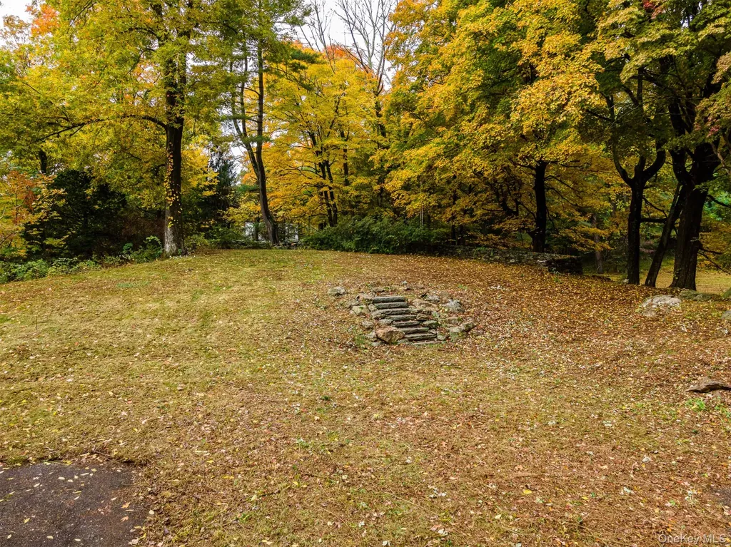 115 Old Roaring Brook Road Mount Kisco NY 10549