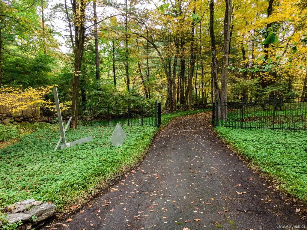 115 Old Roaring Brook Road Mount Kisco NY 10549