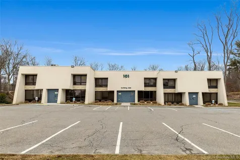 101 S Bedford Road Mount Kisco NY 10549