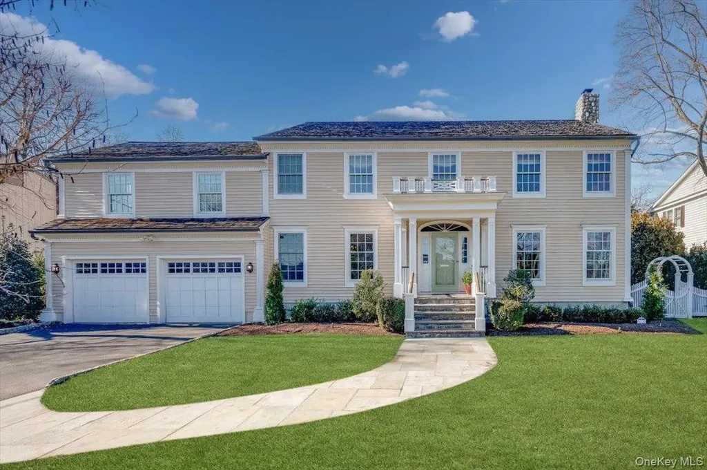 76 Shore Drive Larchmont NY 10538