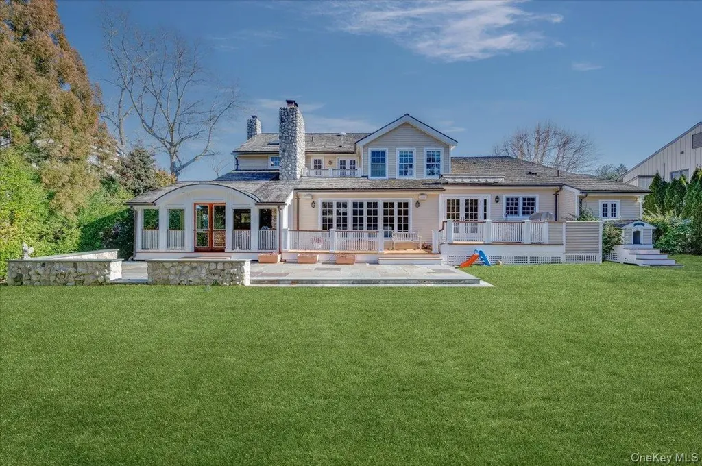 76 Shore Drive Larchmont NY 10538