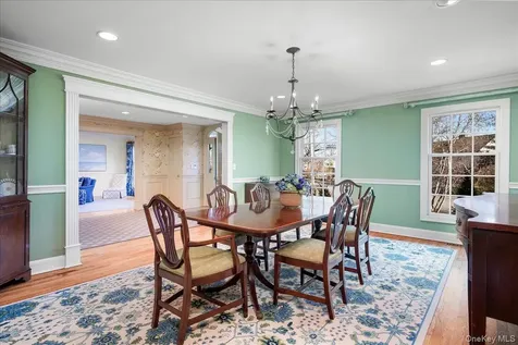 76 Shore Drive Larchmont NY 10538