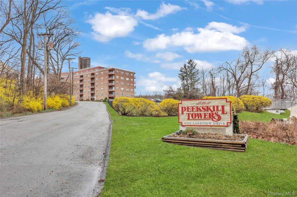 1 Lakeview Drive Peekskill NY 10566