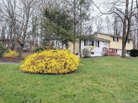 22 Prospect Street Staatsburg NY 12580