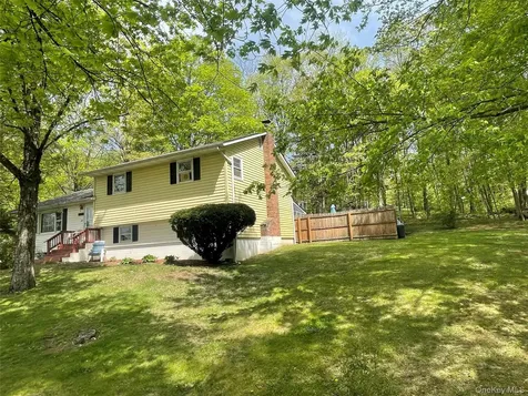 22 Prospect Street Staatsburg NY 12580