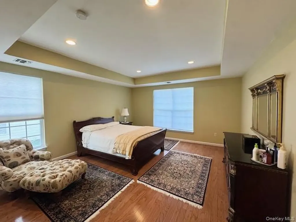 15 Constantine Way Mount Sinai NY 11766