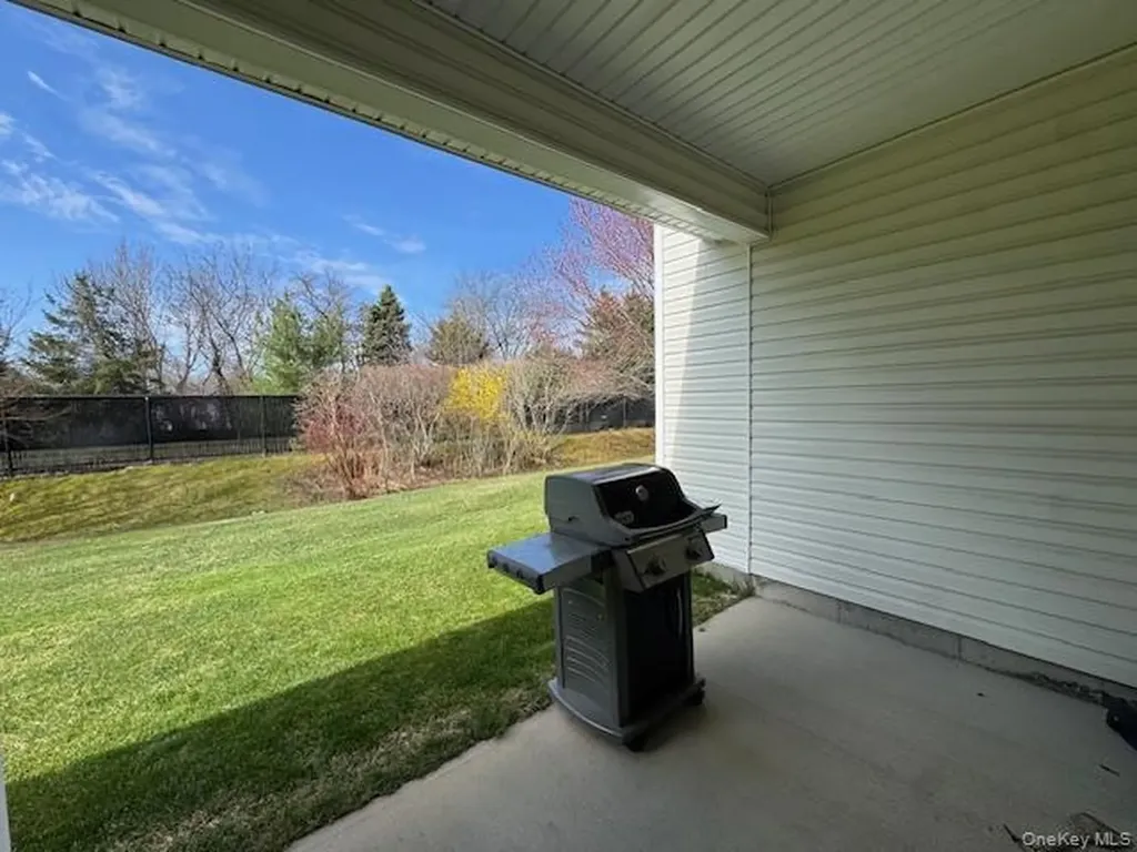 15 Constantine Way Mount Sinai NY 11766