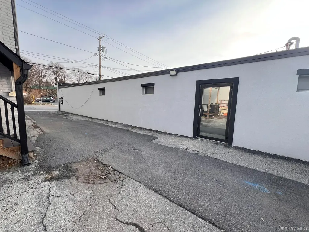 826 Main Street Poughkeepsie NY 12603