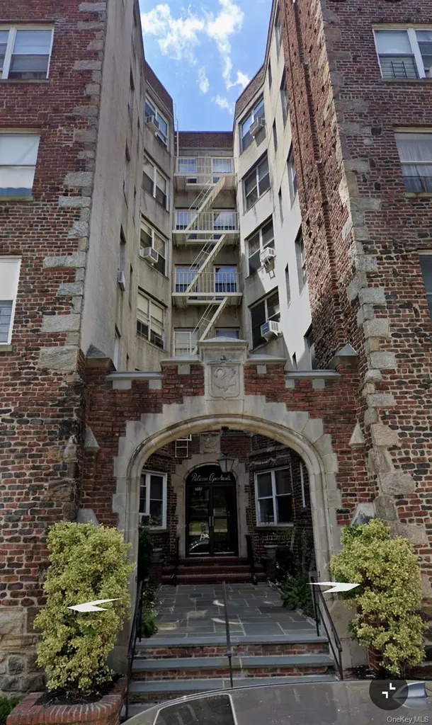 305 6th Avenue Pelham NY 10803