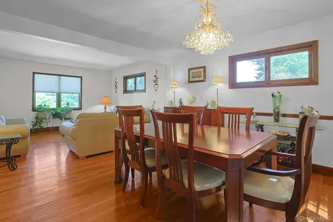 328 Linda Avenue Hawthorne NY 10532