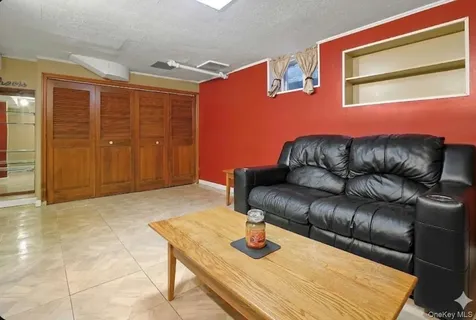 328 Linda Avenue Hawthorne NY 10532
