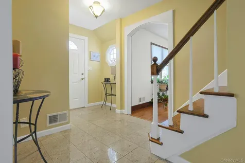 328 Linda Avenue Hawthorne NY 10532