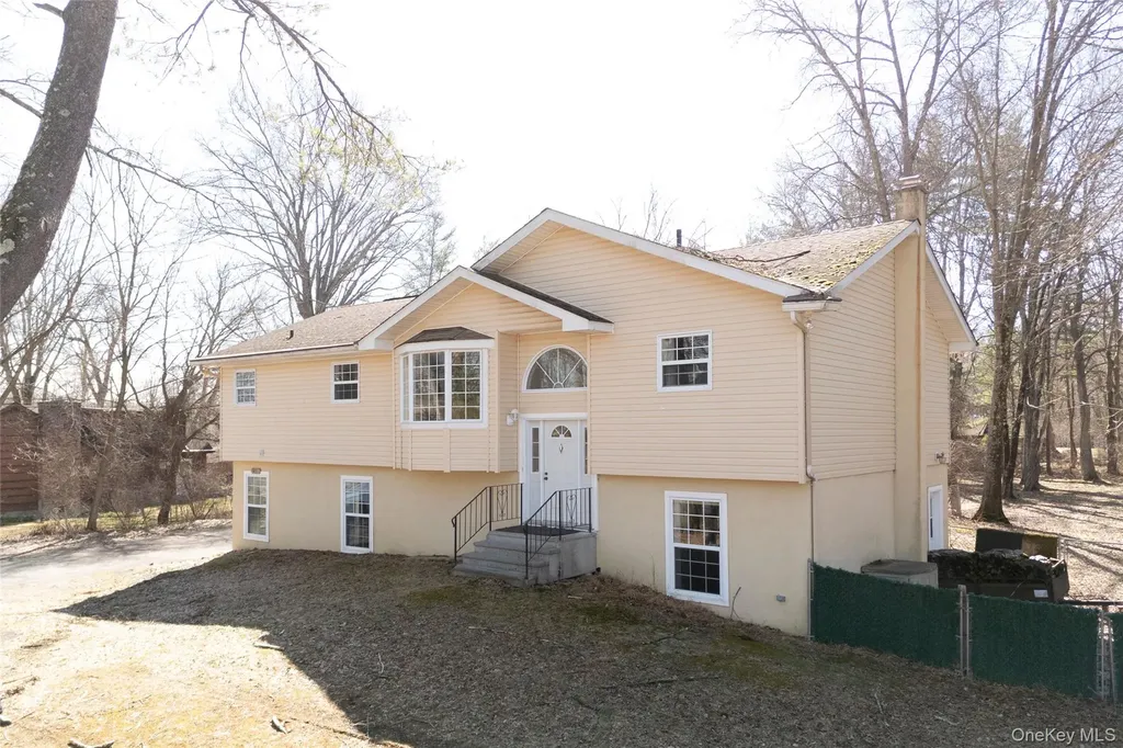 212 Rhinecliff Road Rhinebeck NY 12572