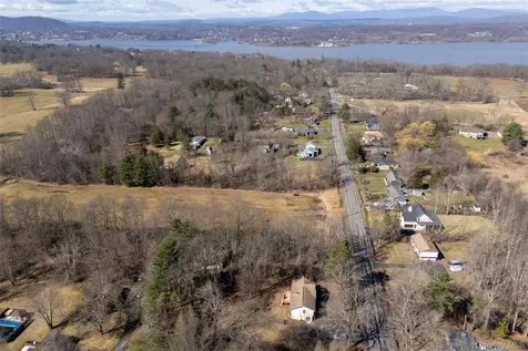 212 Rhinecliff Road Rhinebeck NY 12572