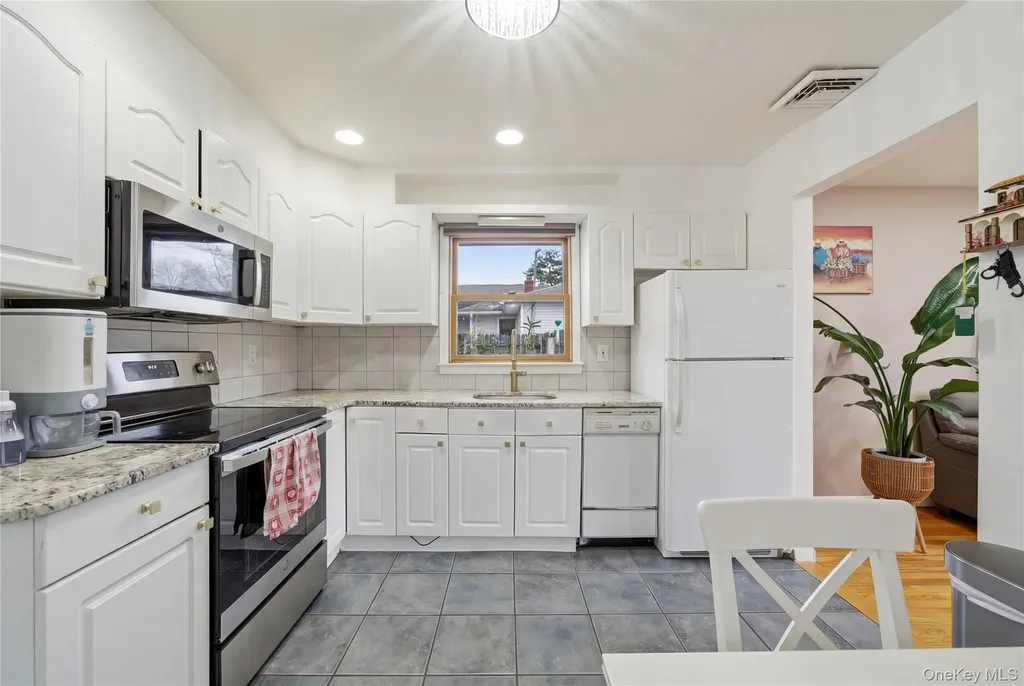 511 Old North Ocean Avenue Patchogue NY 11772