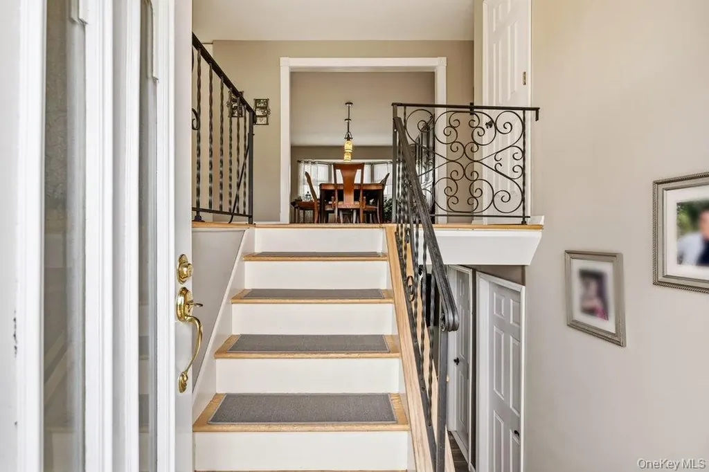 64 Marquette Drive Smithtown NY 11787