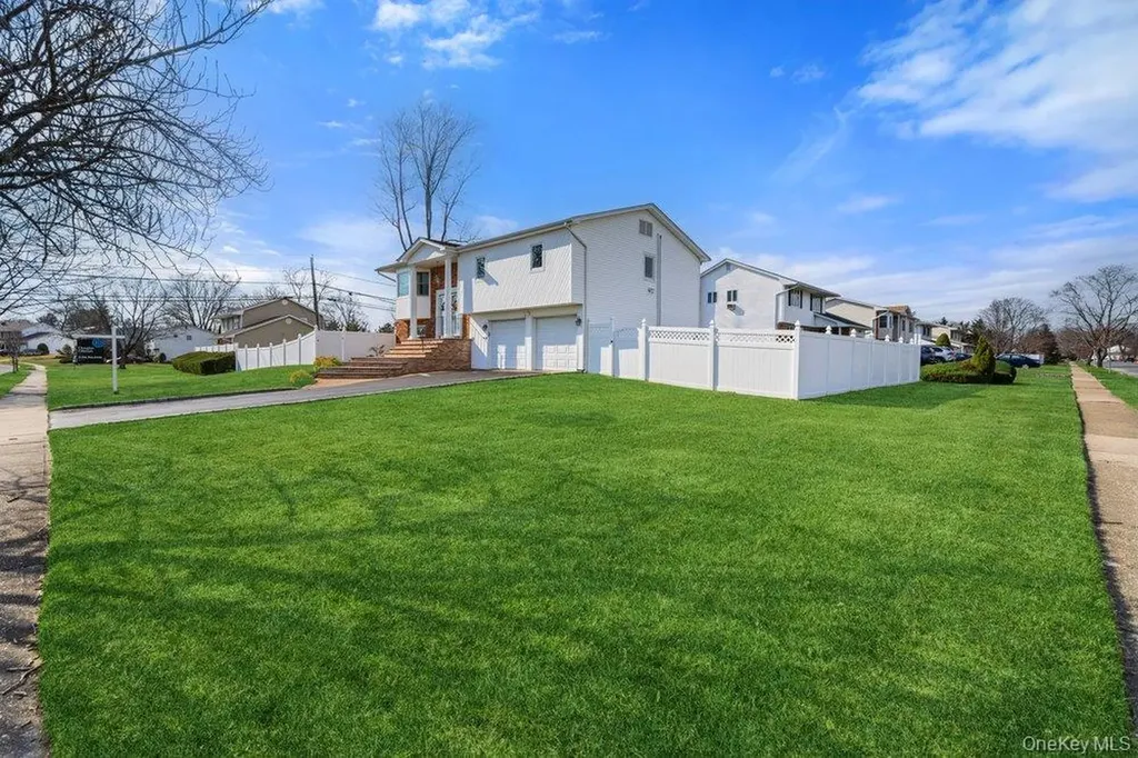64 Marquette Drive Smithtown NY 11787