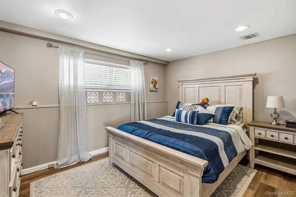 64 Marquette Drive Smithtown NY 11787
