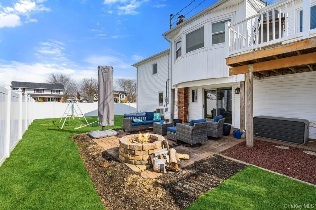 64 Marquette Drive Smithtown NY 11787