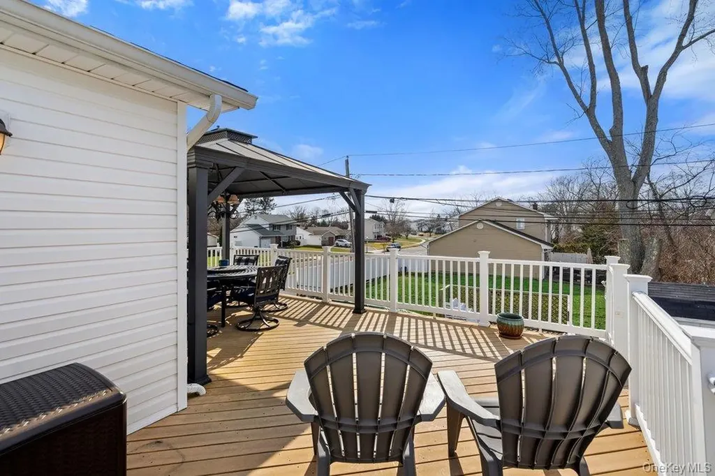 64 Marquette Drive Smithtown NY 11787